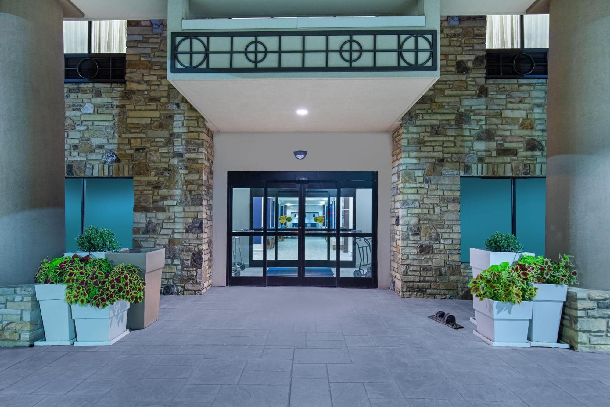 Holiday Inn Express & Suites - Cleveland Northwest By Ihg Exteriér fotografie