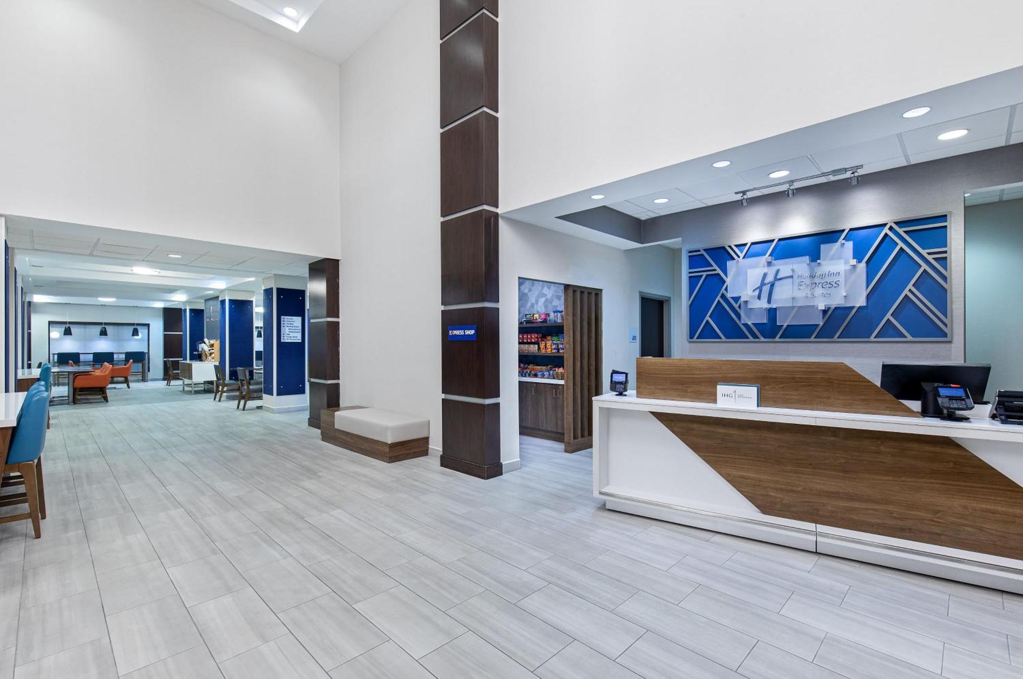 Holiday Inn Express & Suites - Cleveland Northwest By Ihg Exteriér fotografie