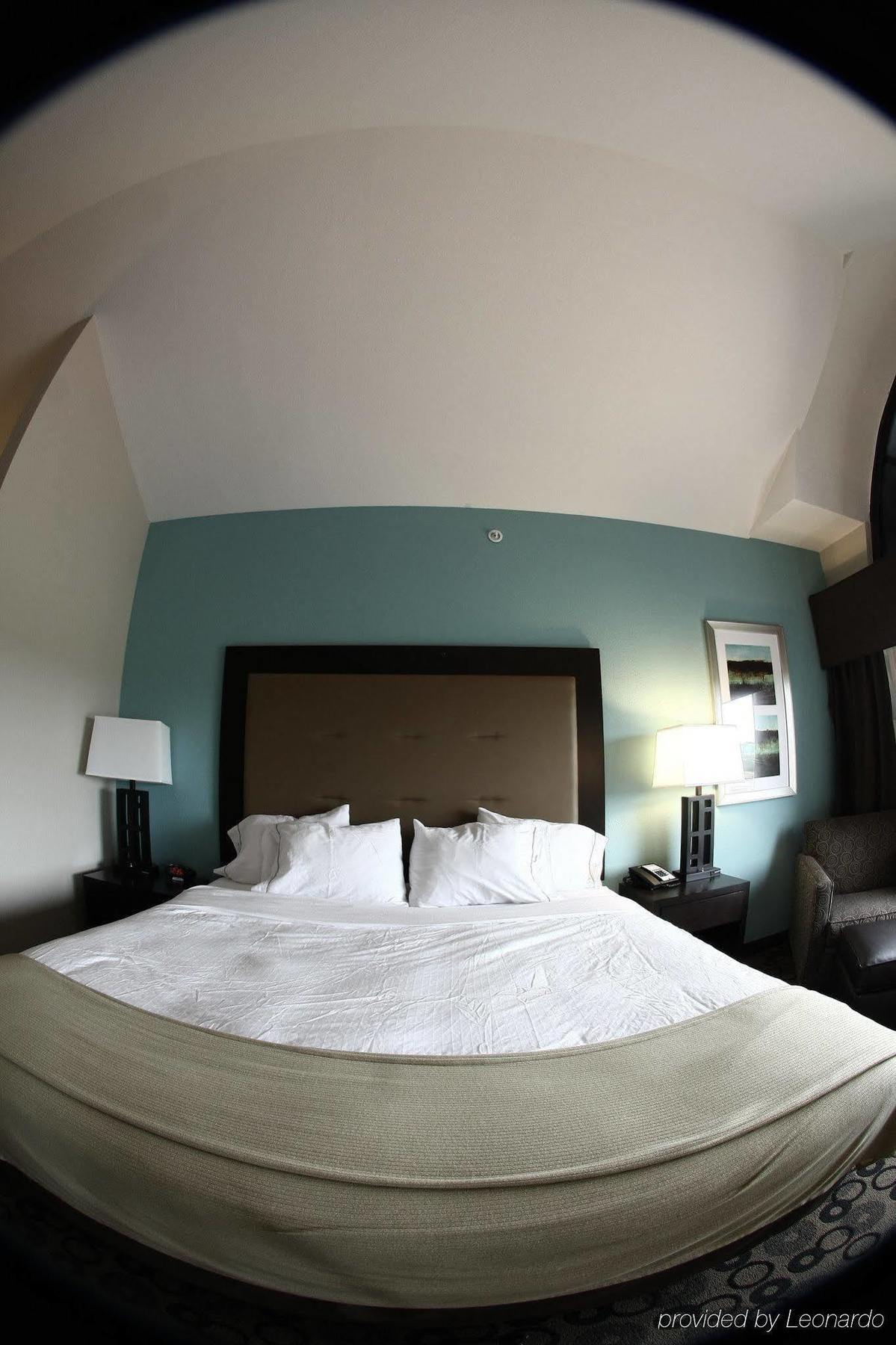 Holiday Inn Express & Suites - Cleveland Northwest By Ihg Exteriér fotografie