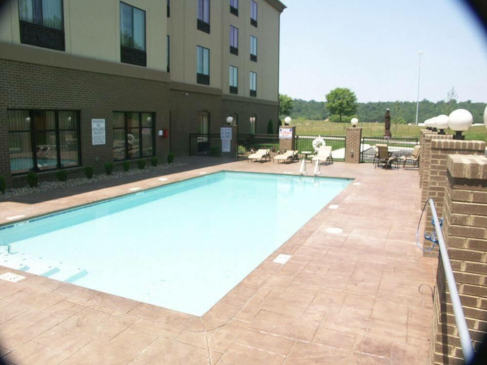 Holiday Inn Express & Suites - Cleveland Northwest By Ihg Exteriér fotografie